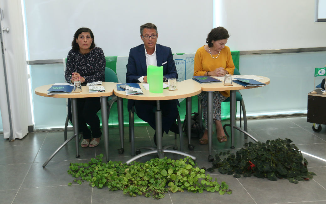 Cristina Marinho, responsável pelo Eco-Espaço | Luis Lopes, Vereador do Ambiente | Mercês Ferreira, Vogal do Conselho Diretivo da APA