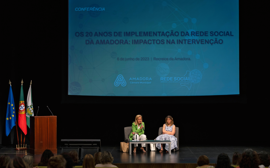 Carla Tavares, Presidente da Câmara Municipal da Amadora e a Secretária de Estado para a Inclusão, Ana Sofia Antunes