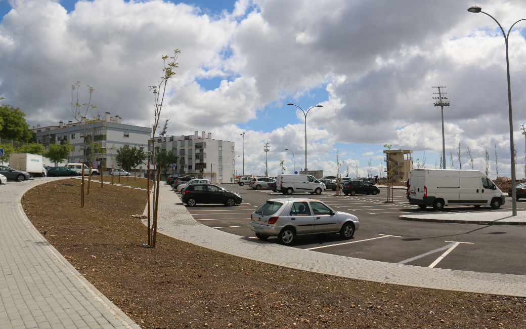 Concluído novo parque de estacionamento junto ao Monte da Galega
