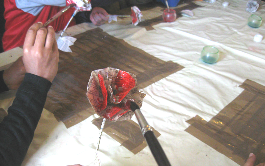 Abril | Oficina "Vamos comemorar o 25 de Abril e 1 de Maio"  