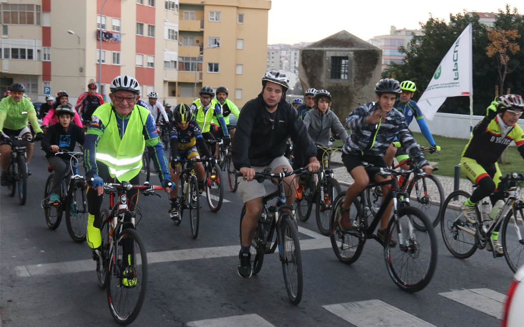 Organizada pelo Grupo Cicloturismo Estrelas da Amadora, tem o apoio da Câmara Municipal