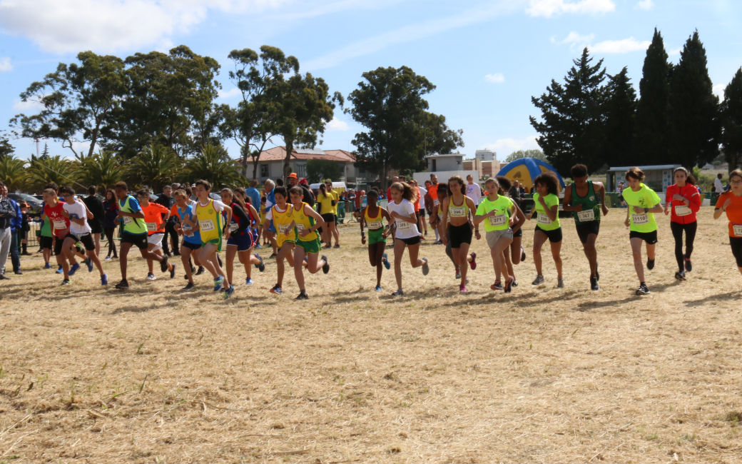 Prova de corta mato deu seguimento ao Torneio Cidade da Amadora em Atletismo