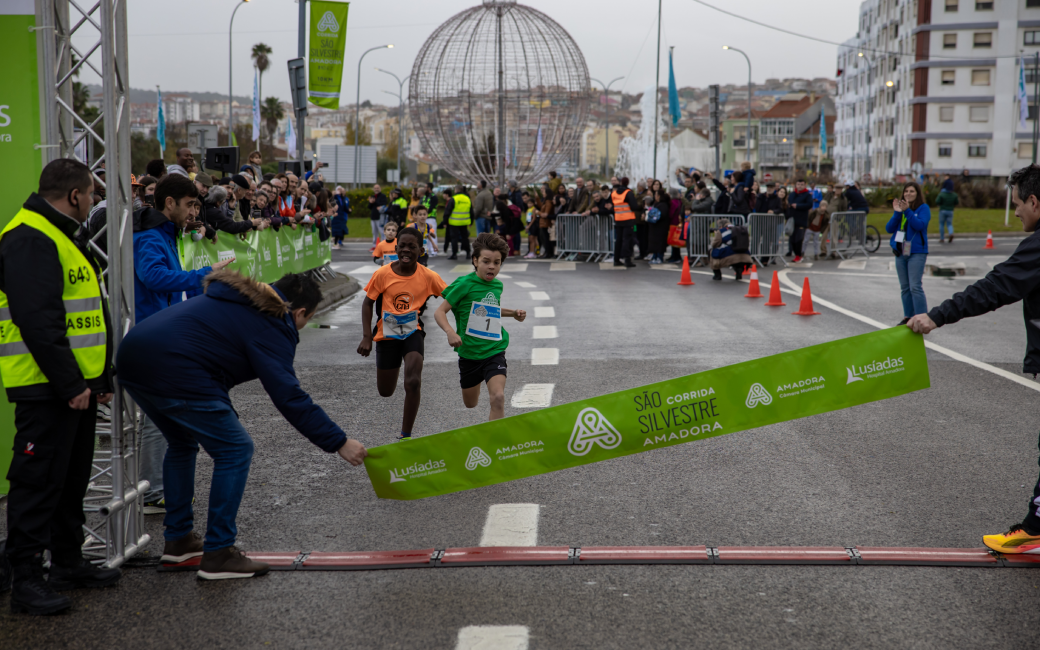 A 48ª edição da Corrida São Silvestre Amadora, evento desportivo promovido pela Câmara Municipal da Amadora, realizou-se na tarde do último dia do ano, dia 31 de dezembro, e contou com a presença de 2 300 atletas.