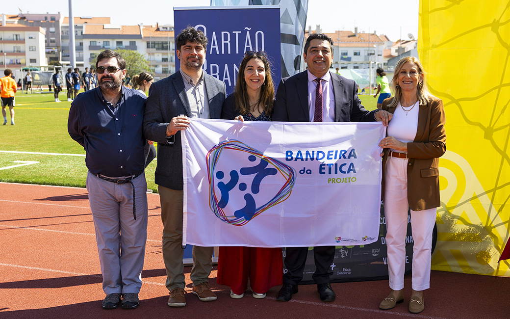 Bandeira da Ética entregue ao Município da Amadora