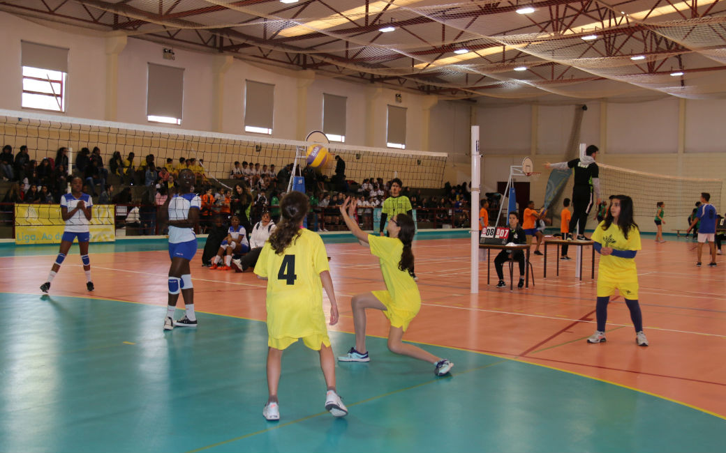 Os jogos disputaram-se nas escolas secundárias Mães d’Água e Fernando Namora