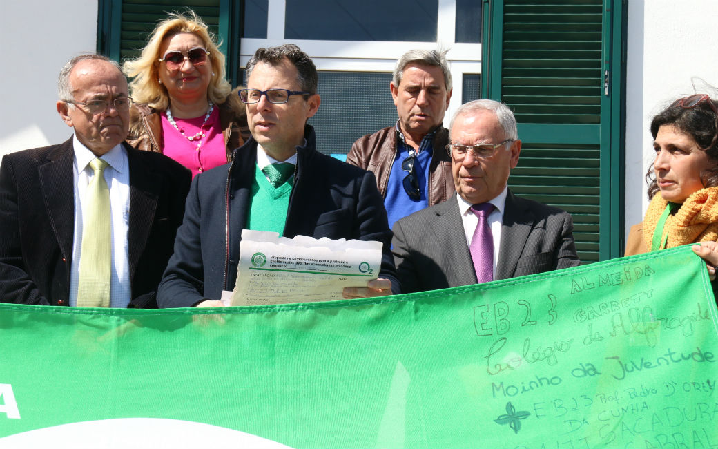 Luís Lopes, Vereador do Ambiente, recebe testemunhos no Parque Fonte das Avencas
