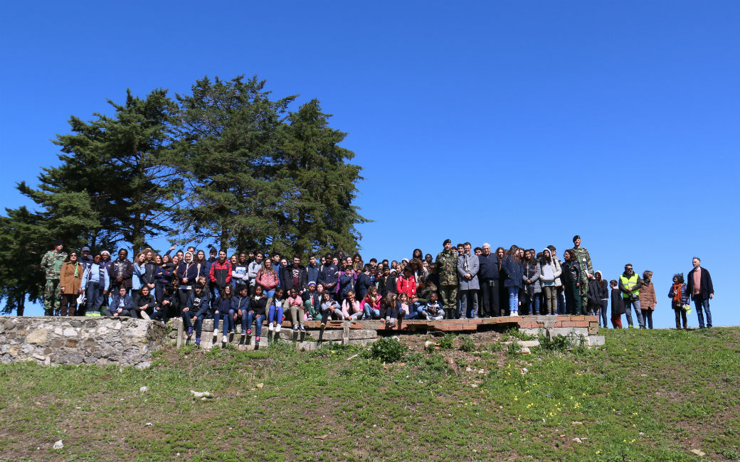 Plantações de árvores/arbustos nas instalações do Regimento de Lanceiros n.º 2 