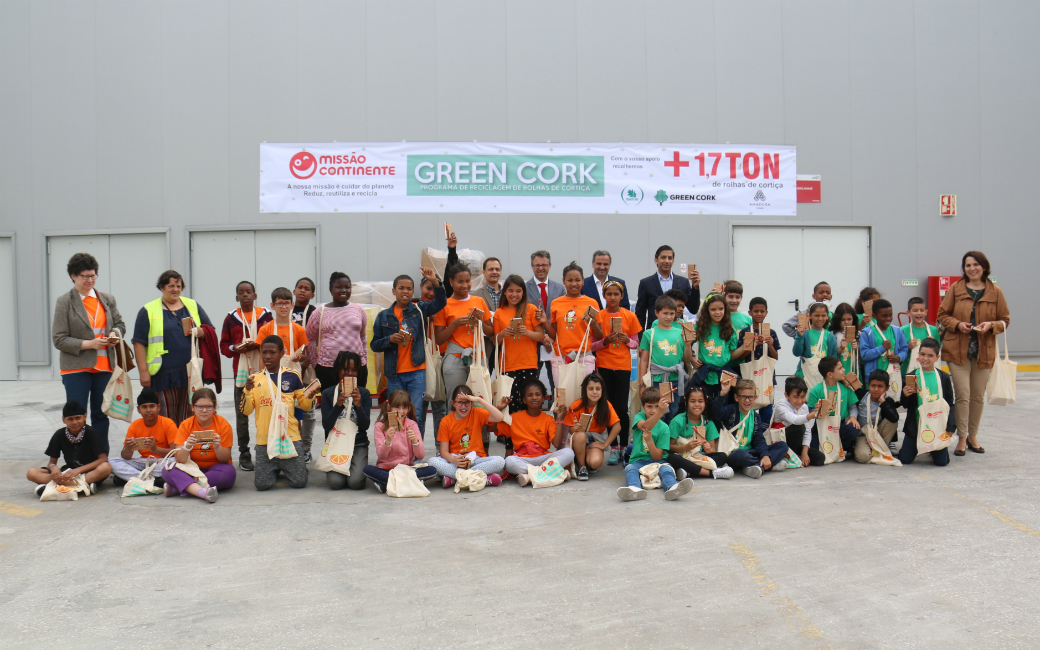 Cidade da Amadora entregou 1,7 toneladas de rolhas de cortiça ao Projeto Green Cork da Quercus