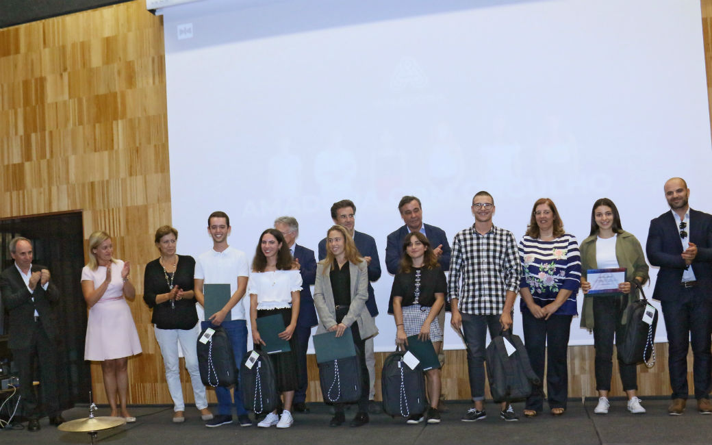 Homenagem aos melhores alunos do 12.º ano