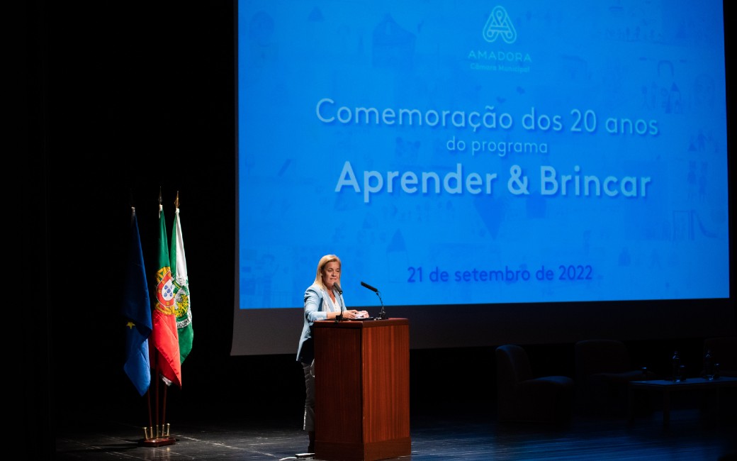 Presidente da Câmara Municipal da Amadora, Carla Tavares, anfitriã da cerimónia