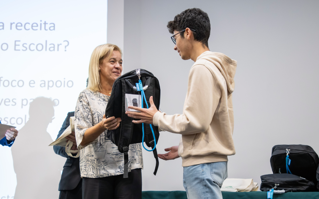 A cerimónia de homenagem aos melhores alunos do ensino secundário no ano letivo 2022/2023 decorreu no antigo Ski Skate Amadora Park, Núcleo Central do Amadora BD.