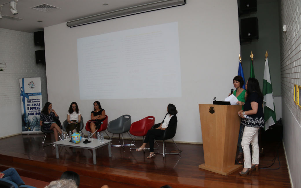 Silvia Prazeres e Sandra Ribeiro