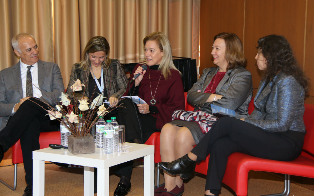 Carlos Andrade, AFID | Filipa Domingos, Presidente da CPCJ Amadora | Carla Tavares, Presidente da CMA | Rosário Farmhouse, Presidente da Comissão Nacional de Promoção dos Direitos e Proteção das Crianças e Jovens | Ana Isabel Silva, Diretora do Agrupamento de Centros de Saúde da Amadora