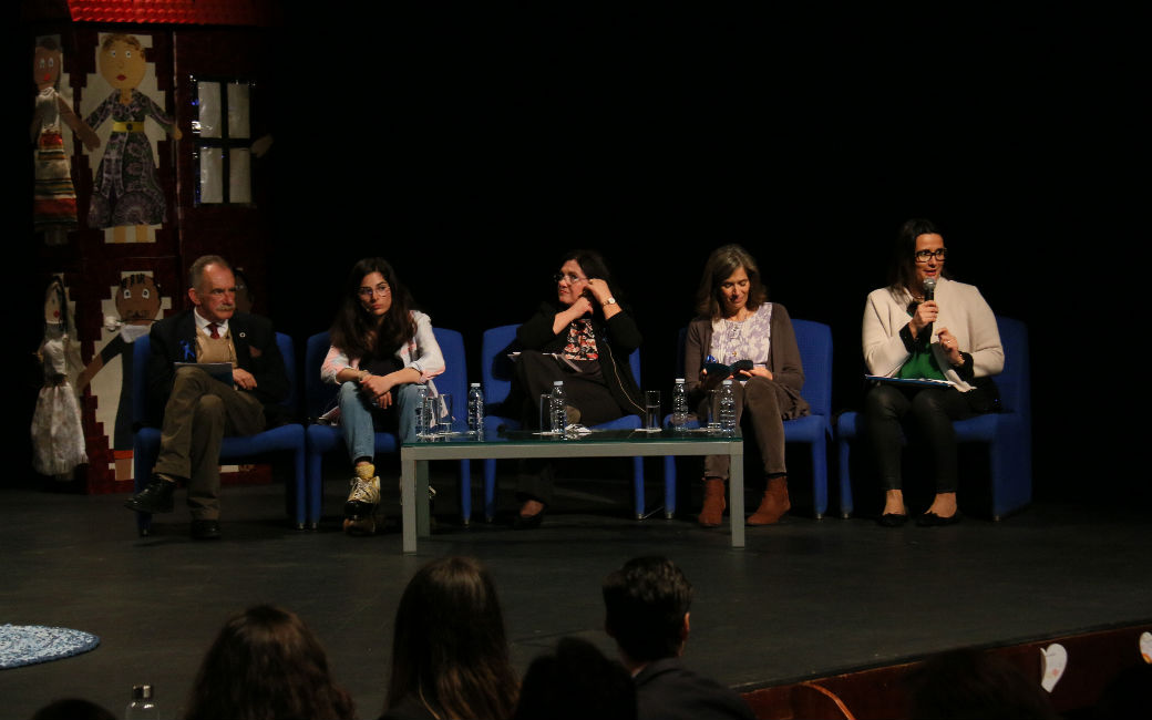 Carlos Neto, Inês Franco Alexandre, Clara Castilho, Ana Teresa Brito e Filipa Pancada Fonseca no painel "O Direito a ser Criança"