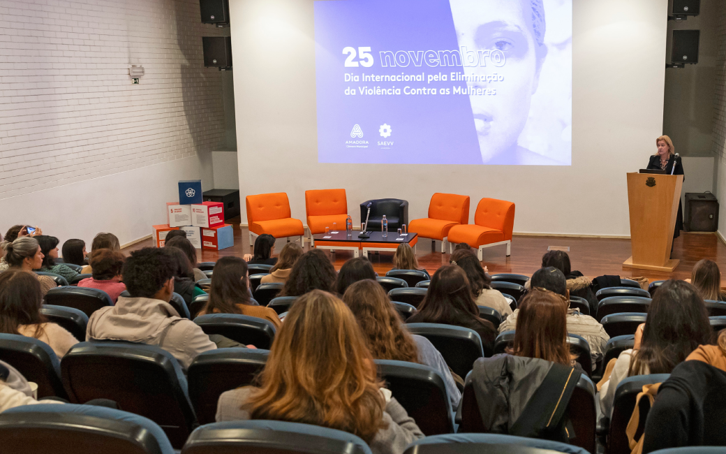 A iniciativa contou com a presença da Presidente da Câmara Municipal da Amadora, Carla Tavares.