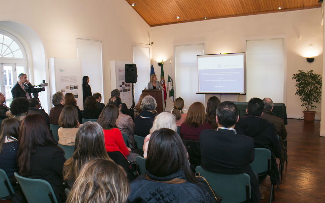 Protocolo “Reabilitar para Arrendar – Habitação Acessível”, no salão nobre dos Recreios da Amadora