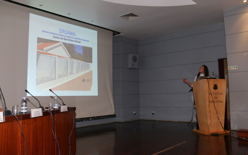 Susana Santos, Veterinária Municipal, apresenta o Centro de Recolha Oficial de Animais do Município da Amadora