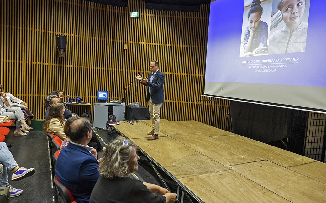 Apresentação dos resultados do projeto "Ver para Crer, Ouvir para Aprender" - Rastreios Audiológicos e Visuais, efetuados no ano letivo 2023/2024 nas escolas da cidade