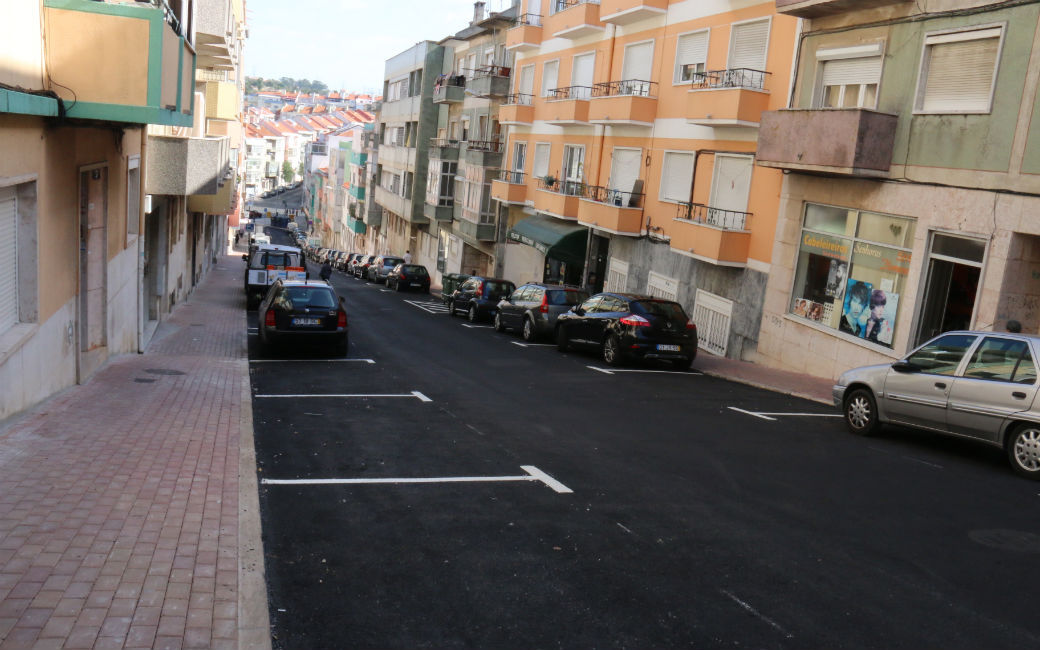 Rua Alexandre Herculano reaberta ao trânsito após as obras