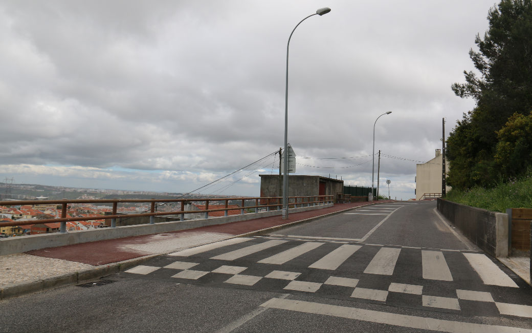 Estrada Serra da Mira sofreu melhoramentos junto ao Parque Fonte das Avencas